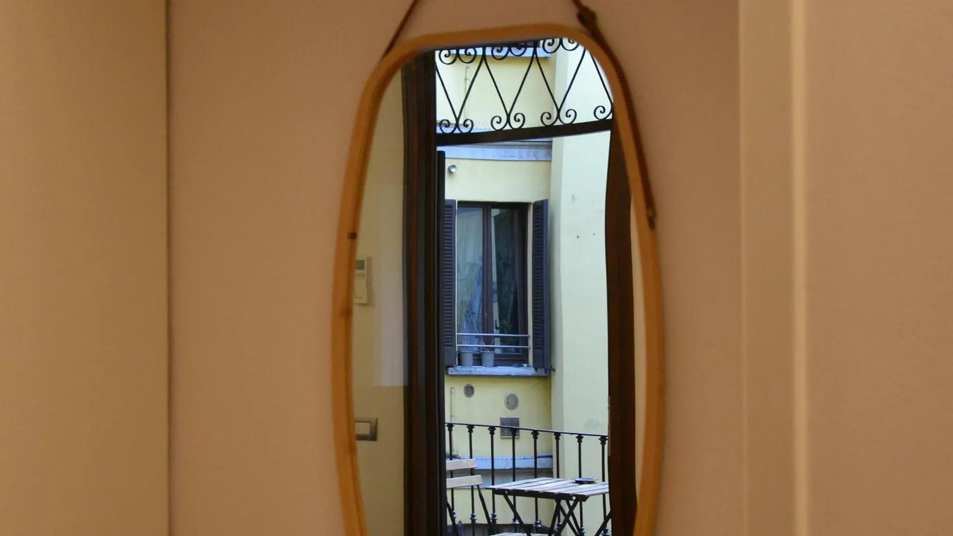 Appartement Bubi House Porta Romana Milaan Italië