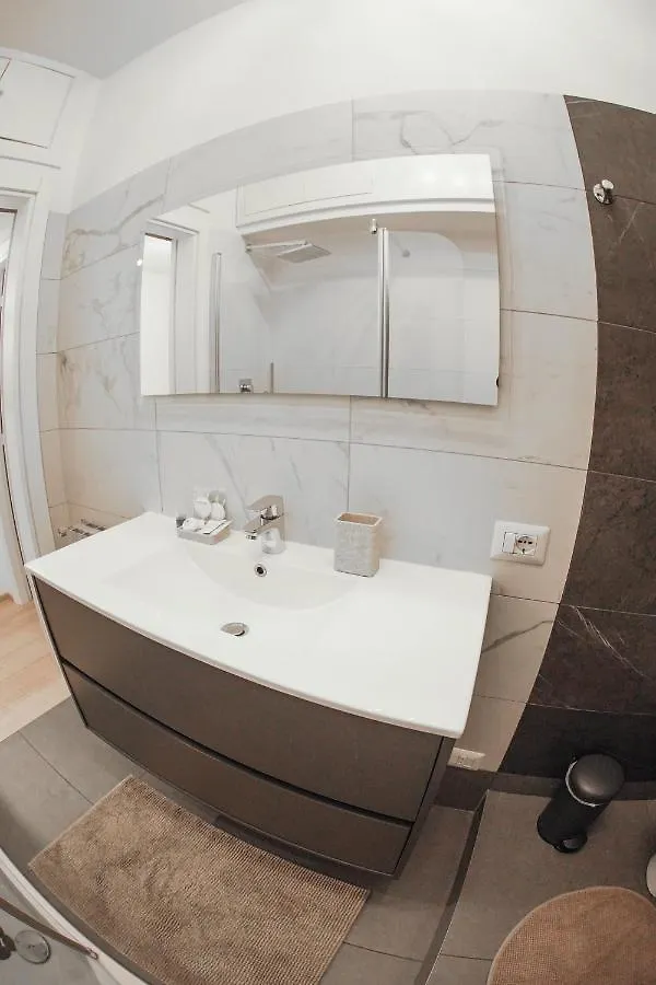 Bubi House Porta Romana Milan